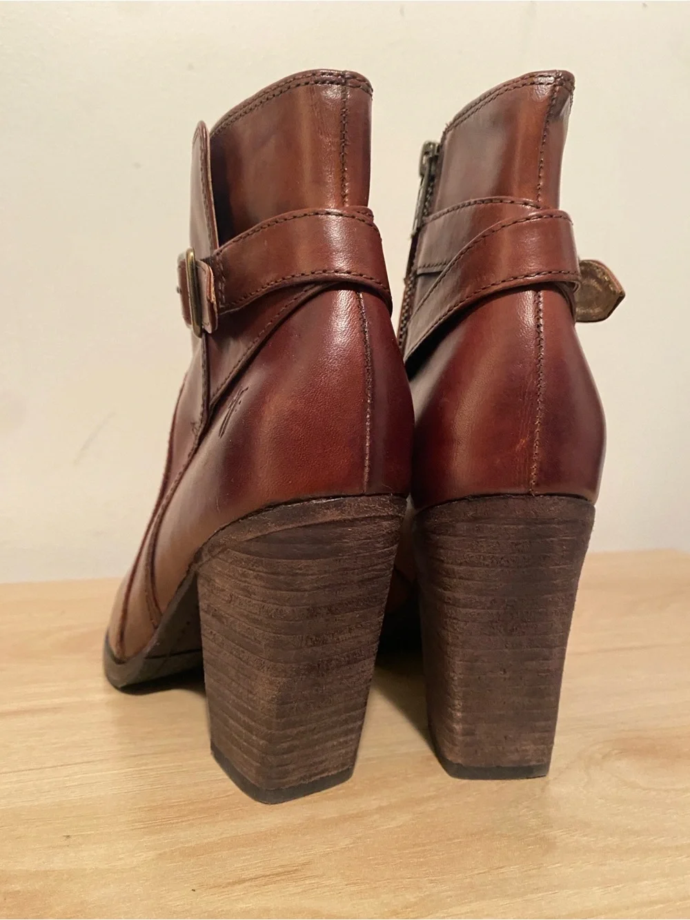 Frye Patty Riding Bootie Women’s 6.5M Cognac Brown Leather Buckle Ankle Boots